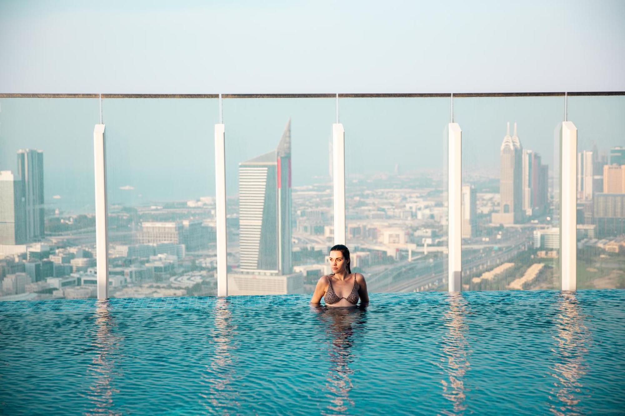 Taj Jumeirah Lakes Towers Dubai Eksteriør bilde